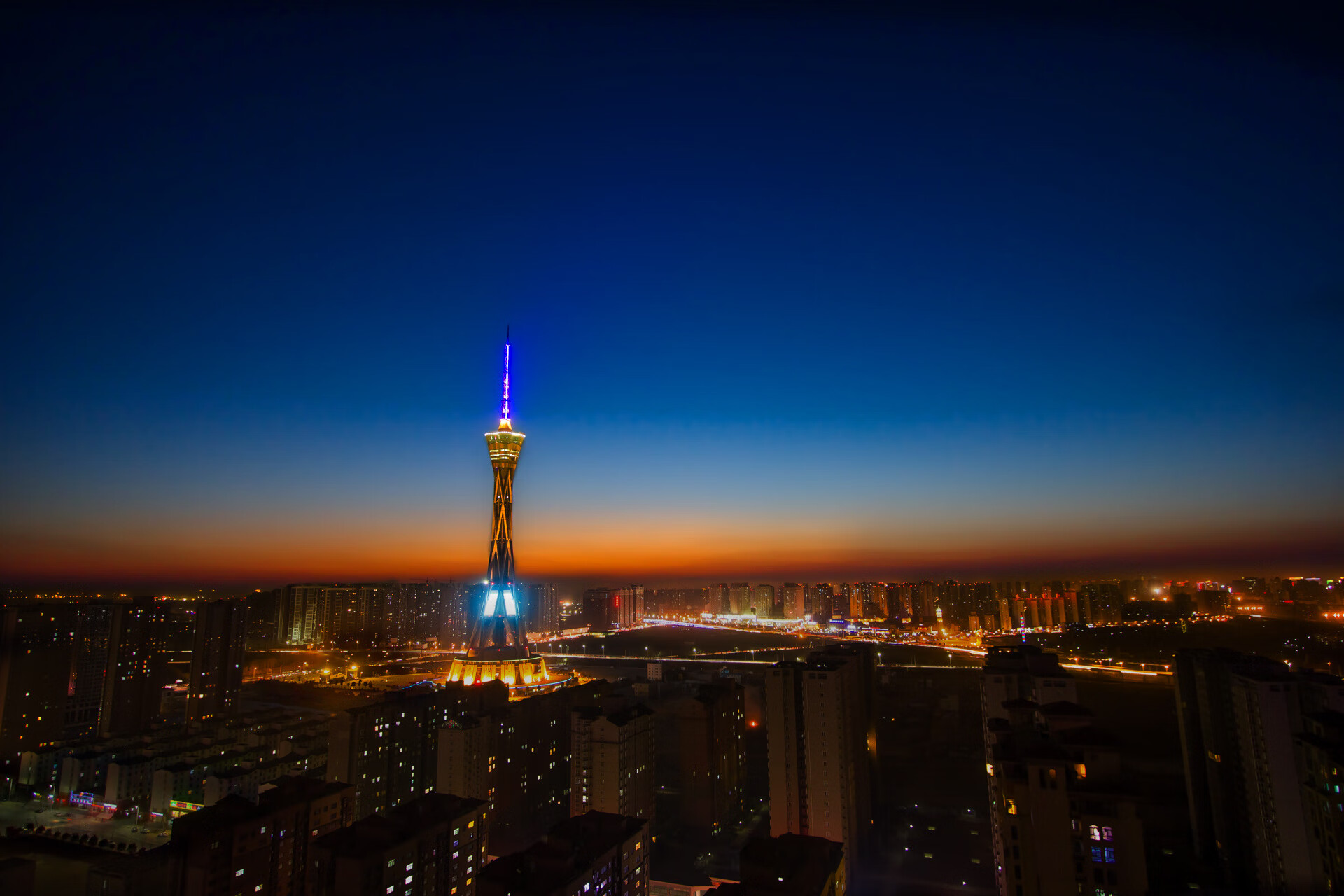 运动燃夏日,湖滨赛场热浪来袭,抖音怎么切换视频清晰度